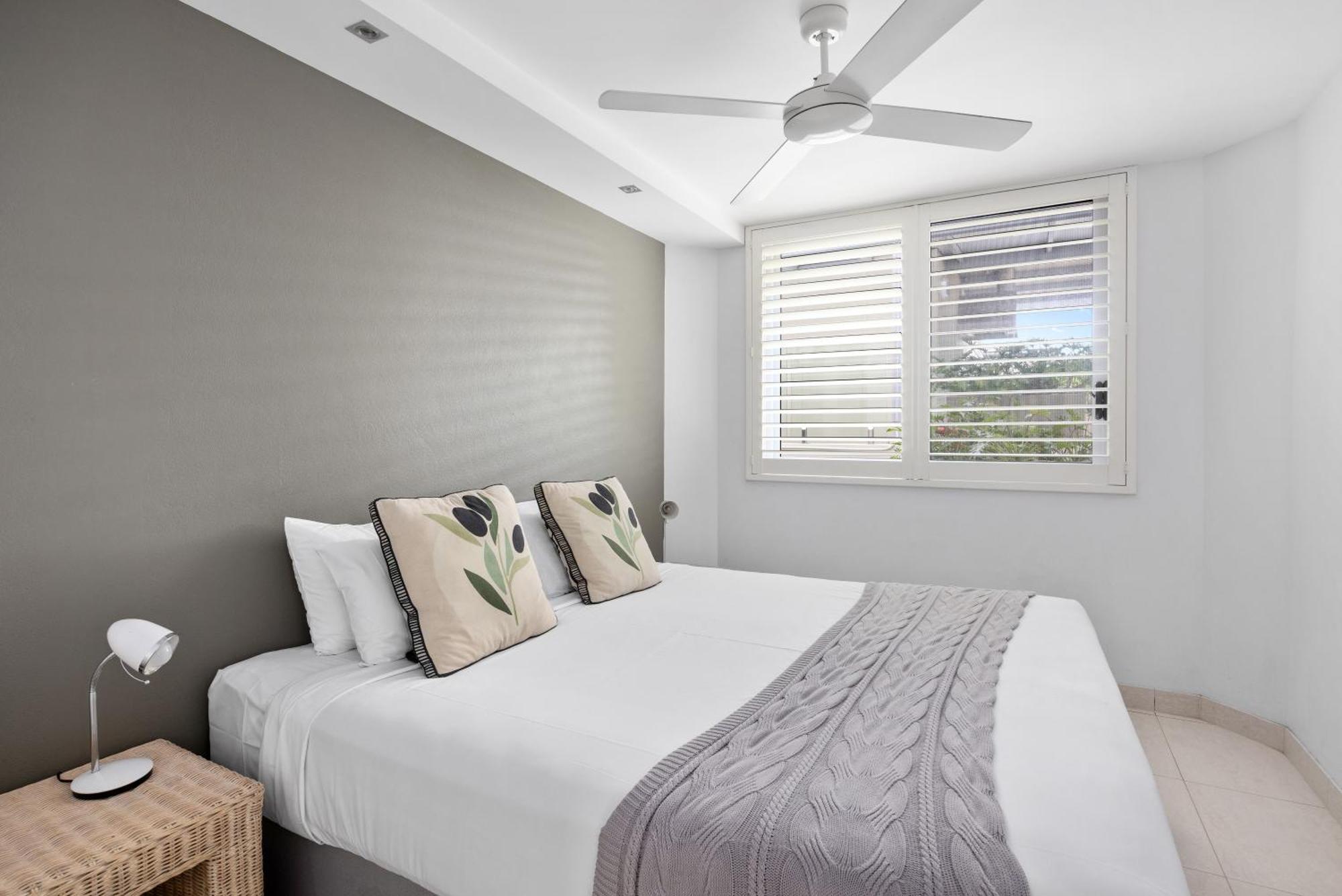 Fairshore 12: Absolute Beachfront, Direct Beach & Pool Access Noosa Heads Exterior foto